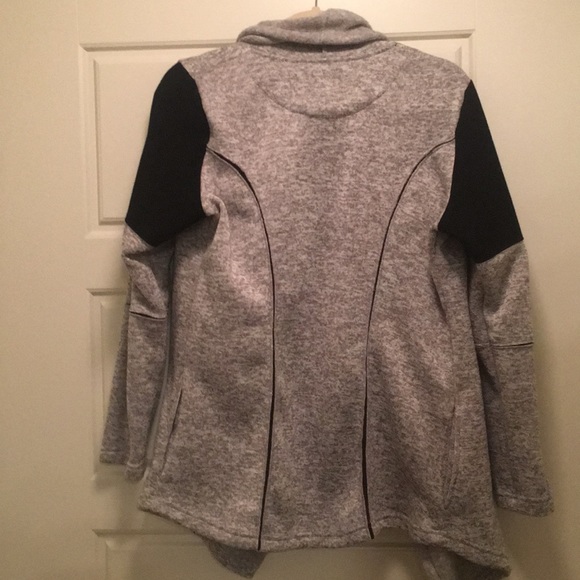 Fleece jacket - Picture 2 of 2